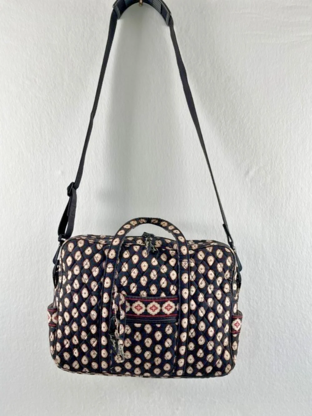 Vera Bradley Quilted Laptop Messenger Bag Classic Black Paisley Adjustable Strap